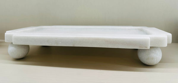 MARBLE TRAY WITH BALL FEET