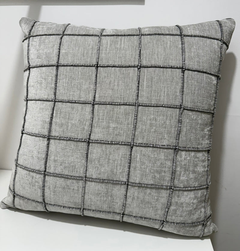 GRID PILLOWS