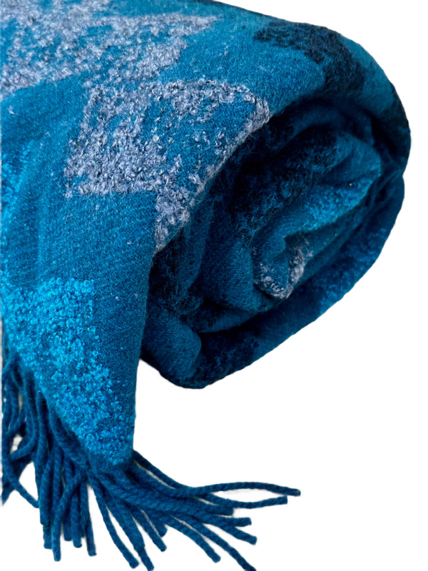 GESSETTI Throw Blanket