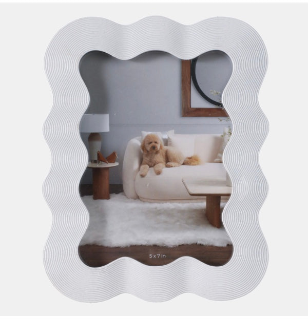 SQUIGGLE WHITE PHOTO FRAME