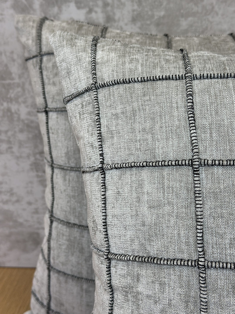 GRID PILLOWS