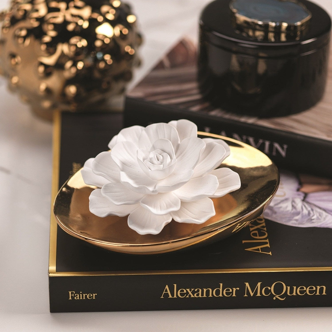 Dream Porcelain Flower Diffuser - Moroccan Peony – Level